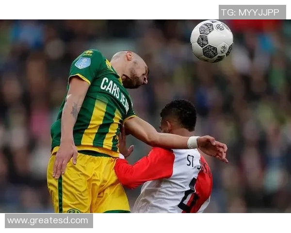 乌德勒支预备队迎战登博思力争主场胜利展现球队实力 乌德勒支预备队迎战登博思力争主场胜利展现球队实力