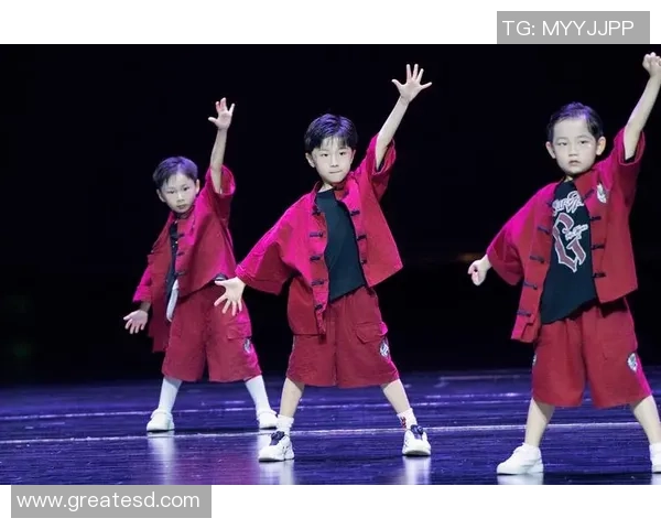 深圳街舞队技艺探讨：街舞文化与技术的深度融合之路